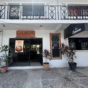 Hostel Canova & Pizza, Puerto Vallarta